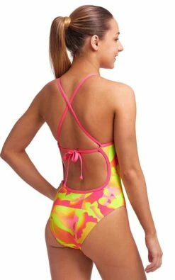Maillot De Bain Funkita Fille Tie Me Tight - Pinged Pink -FRANCE NATATION Soldes pinged pink girls2